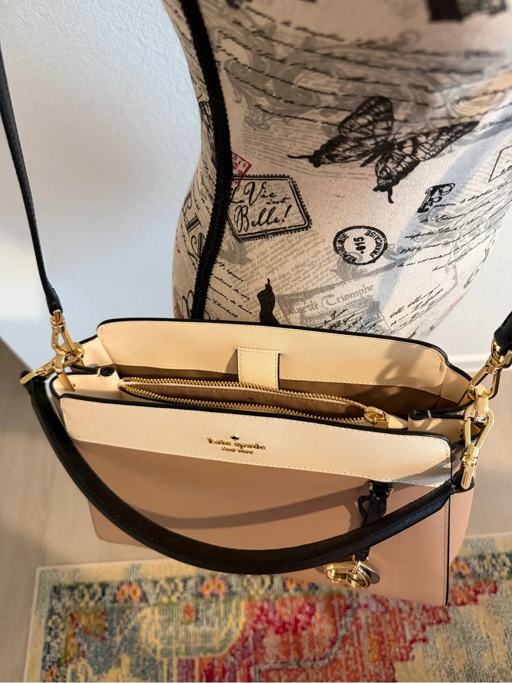 kate spade Two-Tone Tan and Cream Convertible Shoulder Bag